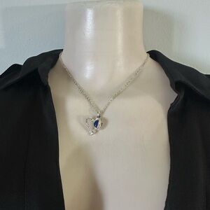Vintage Avon Looping Open Heart Necklace